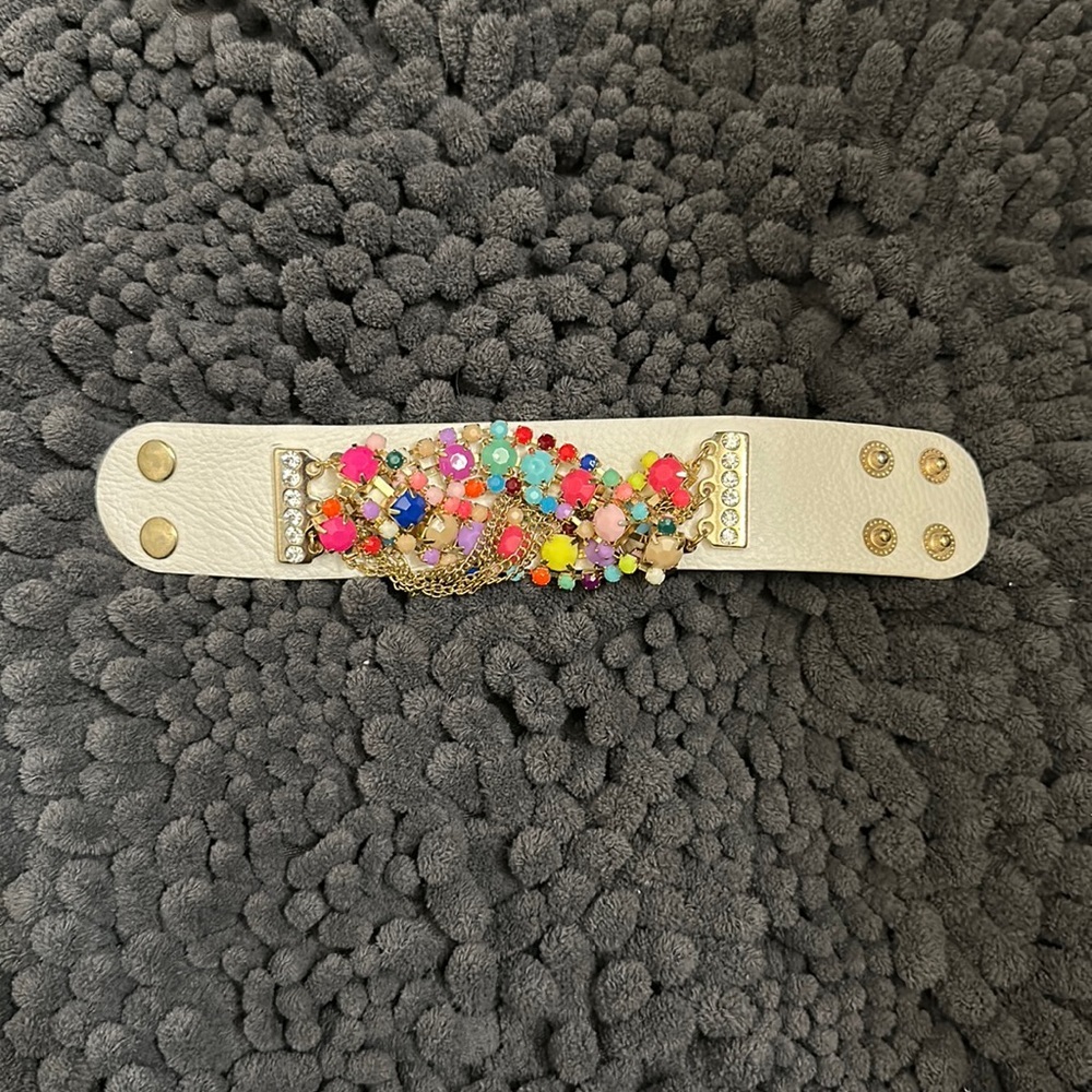 Belt type bracelet women’s